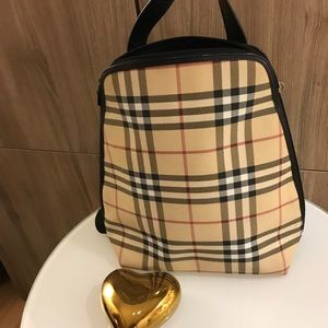 Burberry Backpack 🎒 With dust bag 👌🏼😊
